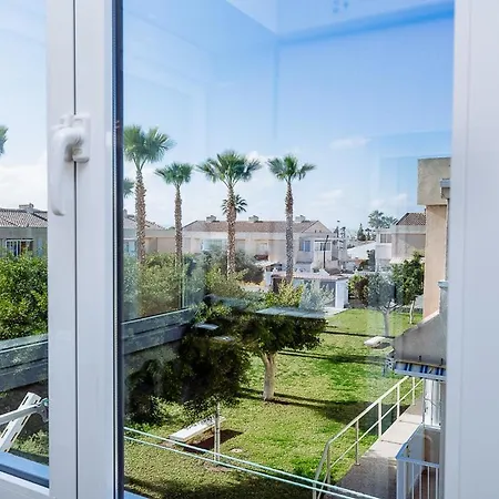 Calle Dona Rodriguez Apartment